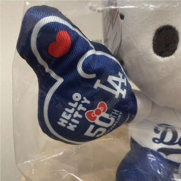 Los Angeles Dodgers Hello Kitty plush 50th Anniversary Plush SGA 8/19/24 - Picture 3 of 6
